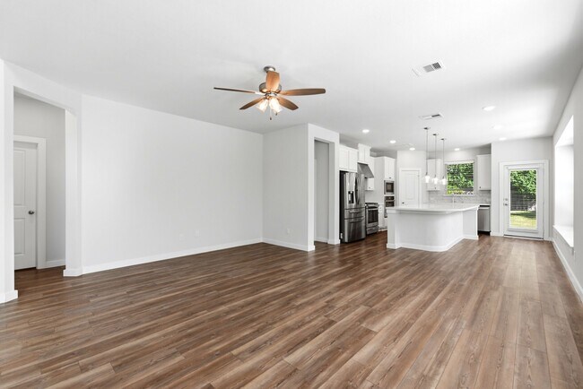 Building Photo - 8017 Whisper Grove Dr