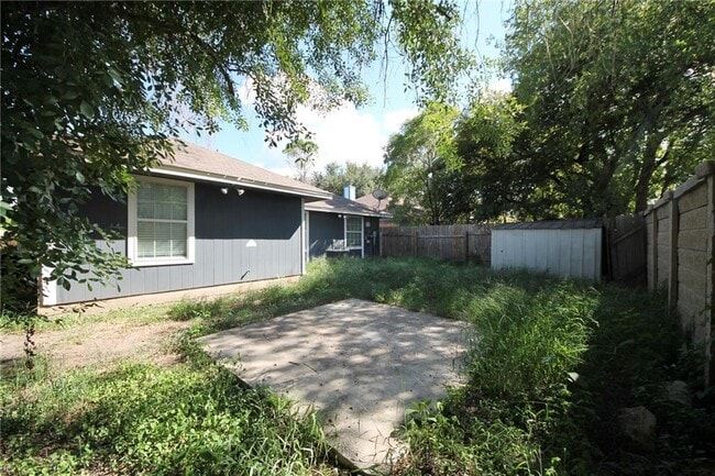 Building Photo - 4504 Sojourner St