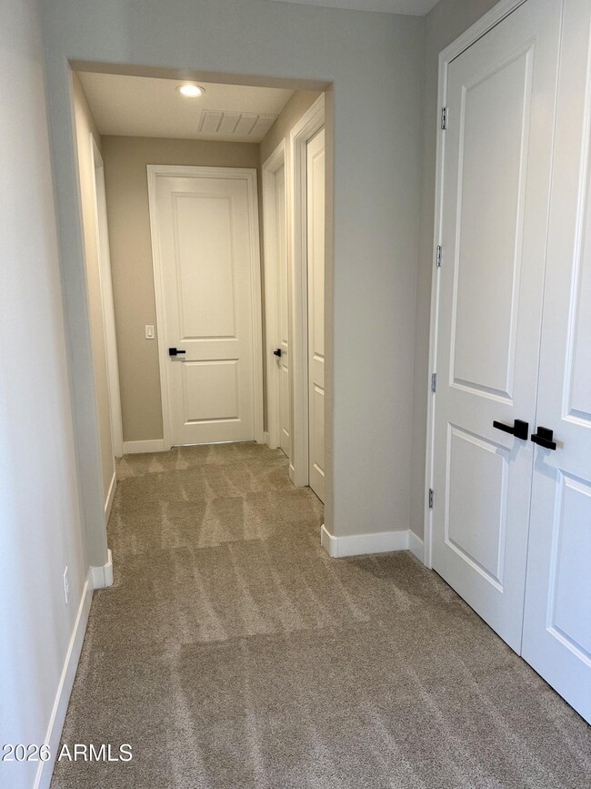 Building Photo - 1099 S Peden Dr