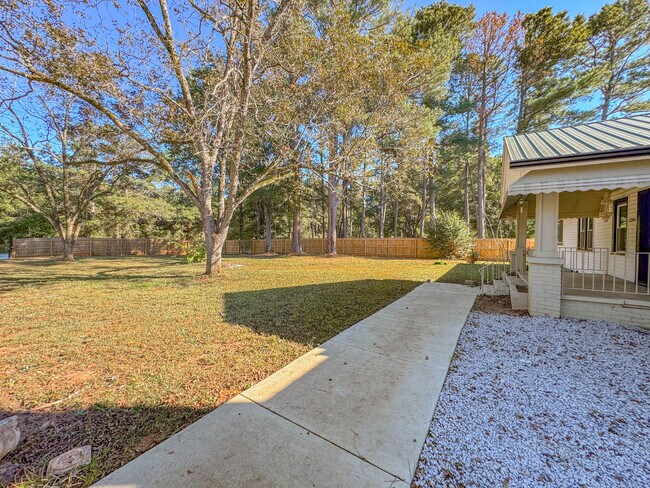 Building Photo - 3204 Ray Owens Rd