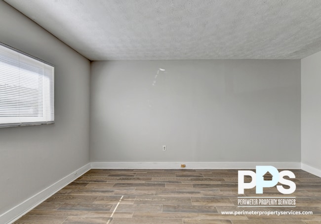 Building Photo - 1040 Sandtown Rd SW