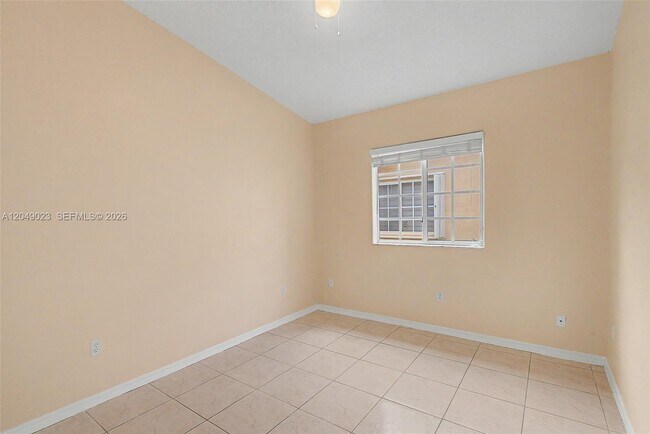 Building Photo - 15339 SW 32nd Terrace