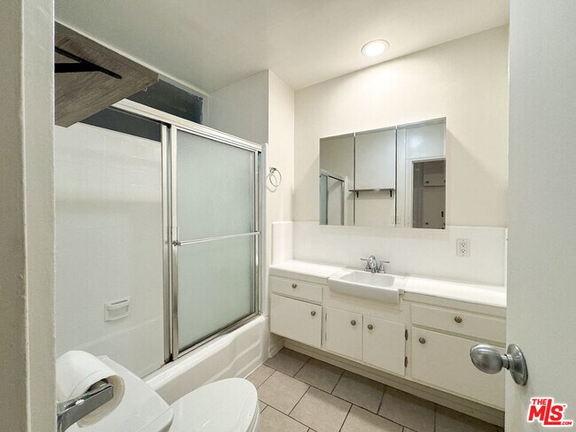 Building Photo - 222 Washington Ave