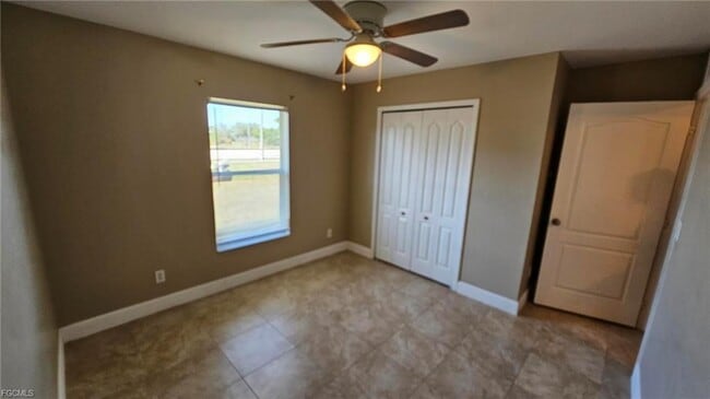 Building Photo - 1316 NE 16th Pl