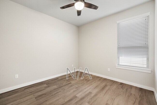 Building Photo - 300 Ancellotta Wy