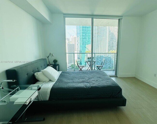 Building Photo - 500 Brickell Ave