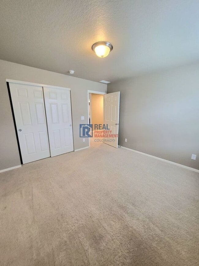 Building Photo - 6075 Sun Mesa Cir