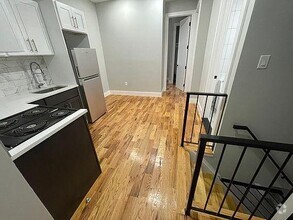 Building Photo - 2 bedroom in BRONX NY 10461