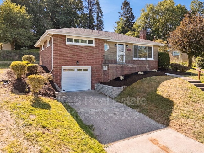 Building Photo - 535 Hickory Dr