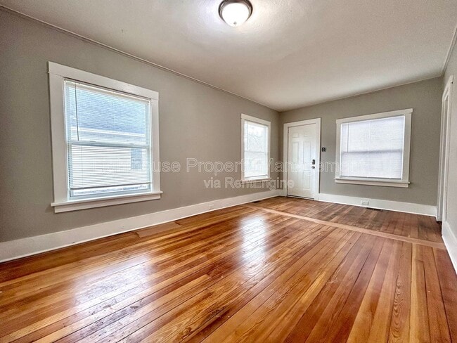 Building Photo - 1768 Elwood St