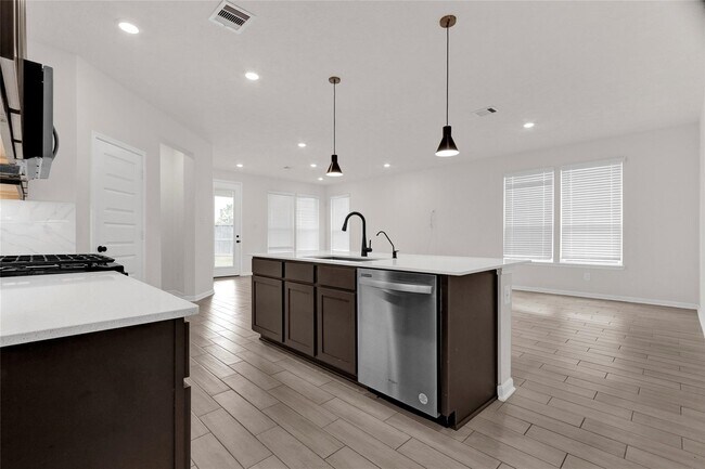 Building Photo - 12802 Camellia Glade Ln