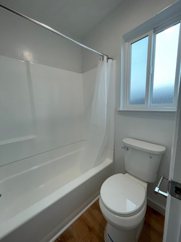 Building Photo - 1205 Geraldine Way