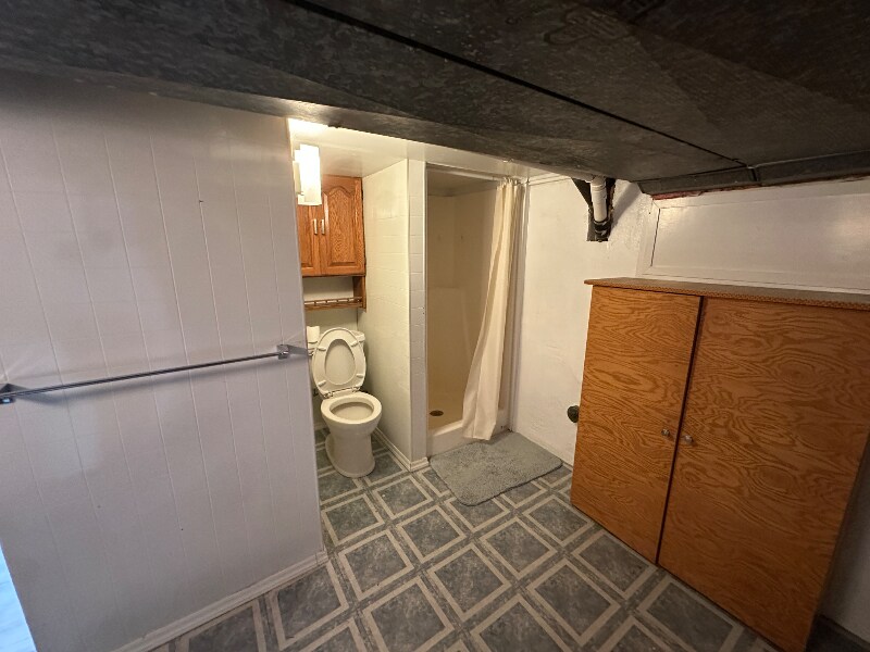 Building Photo - 3019 S Prairie Ave