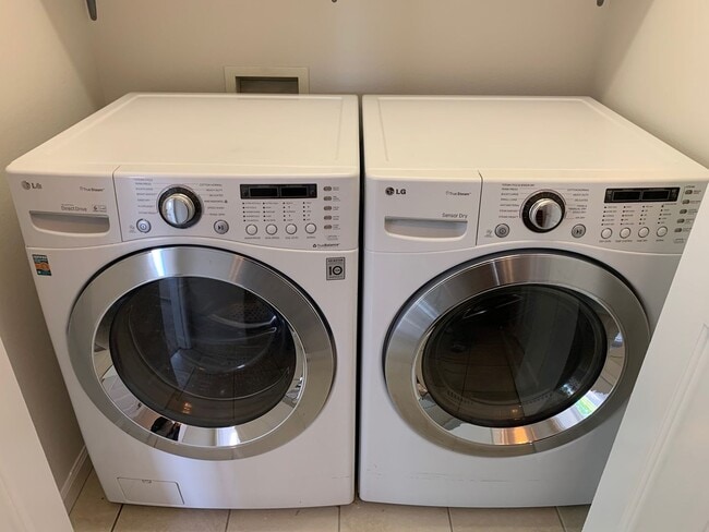 Building Photo - 6388 Fairweather Dr