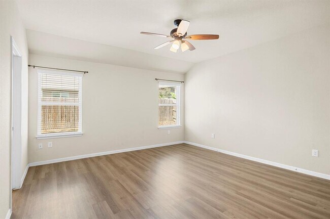 Building Photo - 5816 Roderick Dr