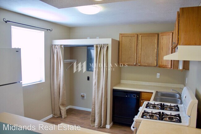 Building Photo - 2 br, 1 bath House - 2530 1/2 Wayne Street
