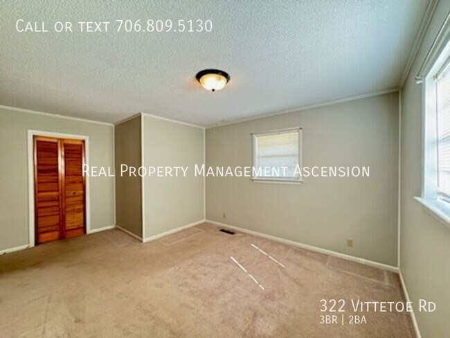 Building Photo - 322 Vittetoe Rd