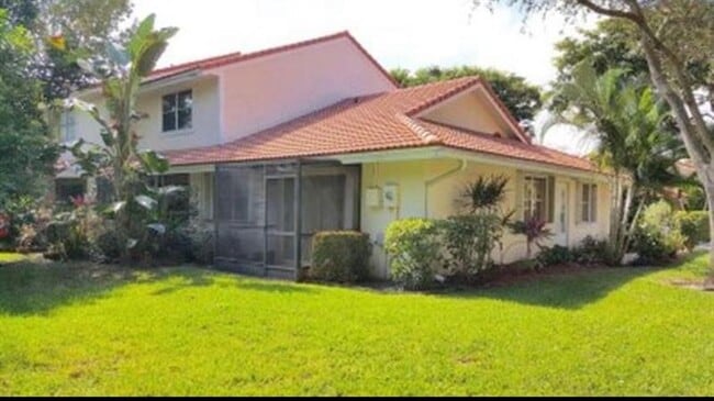 Building Photo - 6298 Walk Cir