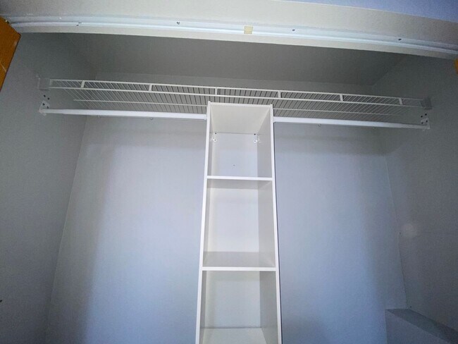 Building Photo - 3 Bedroom Twinhome near the New Sandford Hospital!!