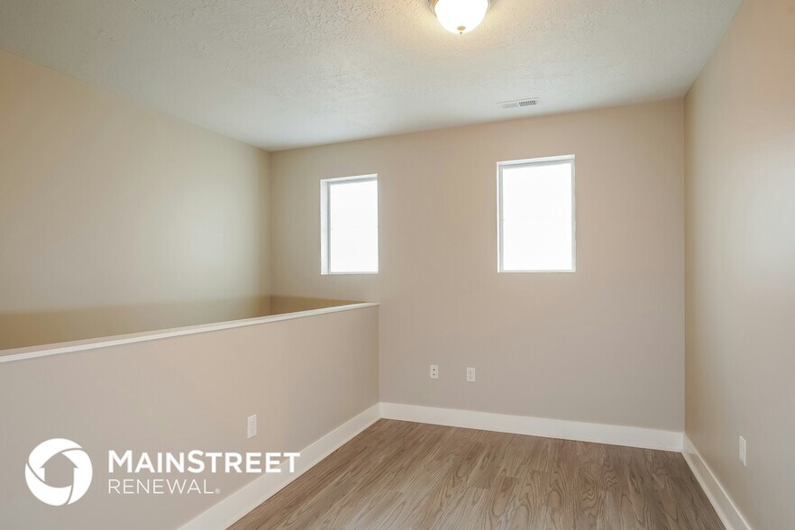 Building Photo - 3562 Bridgeview Ln