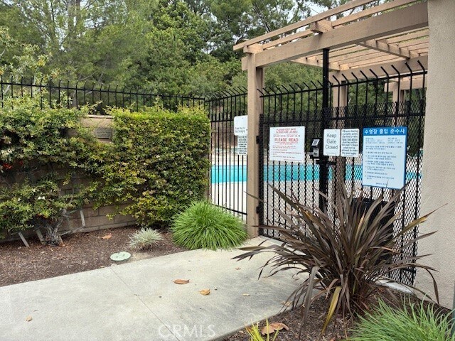 Building Photo - 1737 Avenida Selva