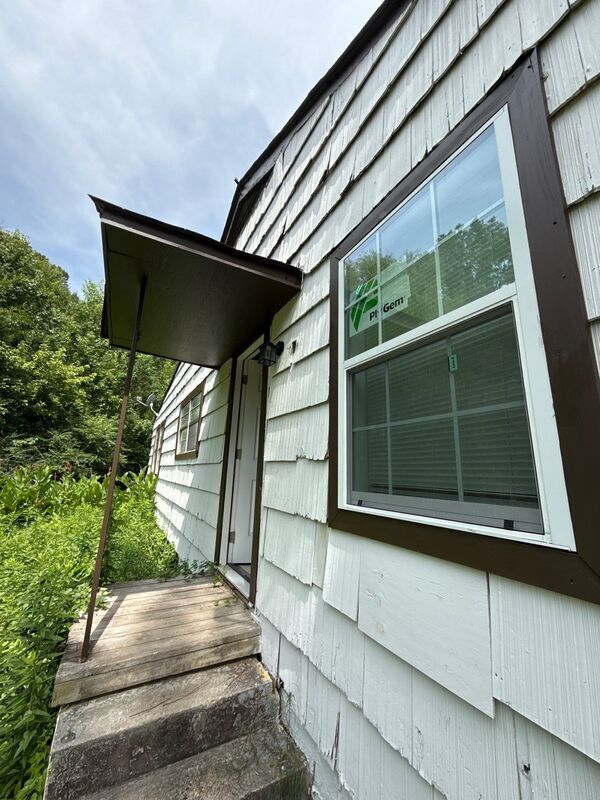 Building Photo - 2317 Belvedere Dr