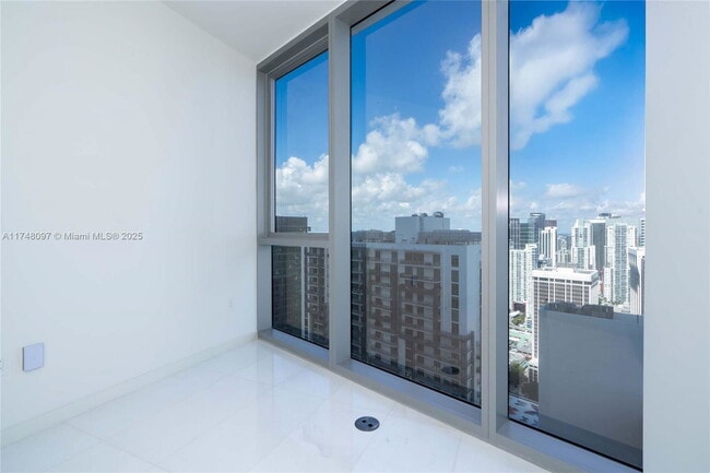 Building Photo - 300 Biscayne Blvd Way