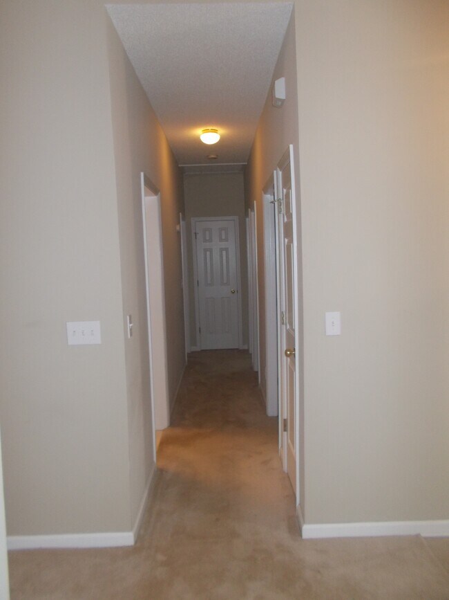 Building Photo - 696 Churchill Downs Dr