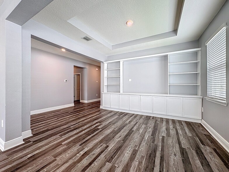 Building Photo - 17535 Cantarina Cove