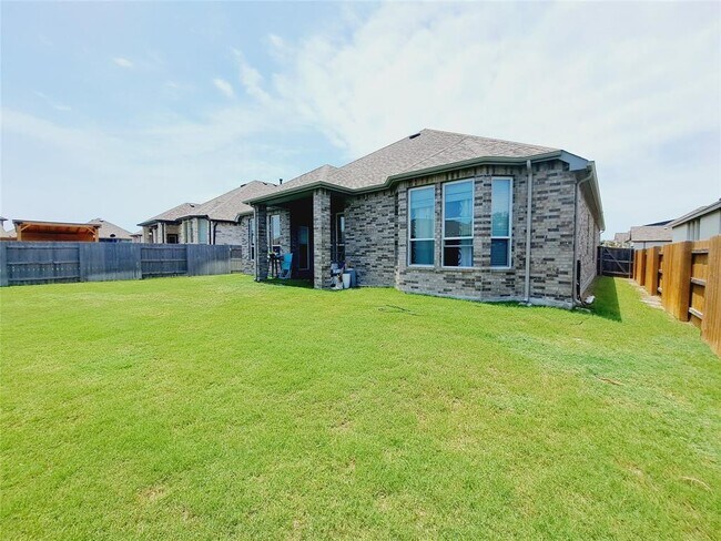 Building Photo - 4315 Hood Park Dr
