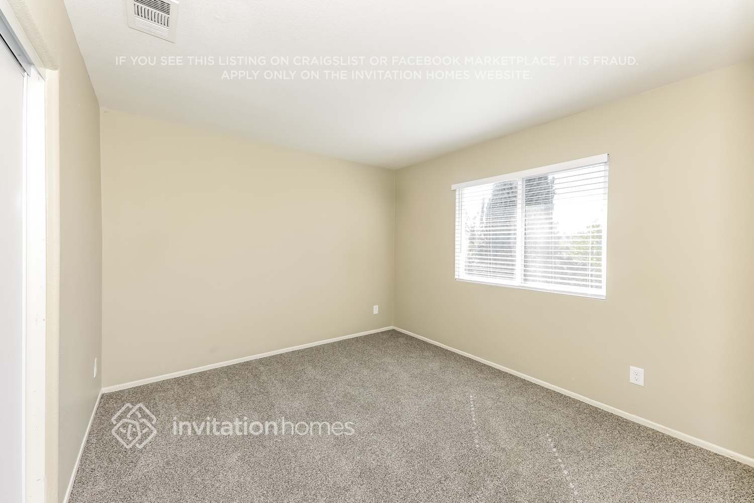 Building Photo - 27555 Sierra Madre Dr