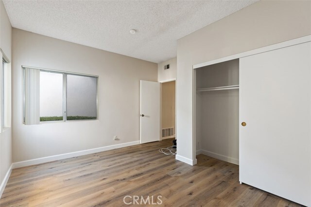Building Photo - 24411 Lantern Hill Dr