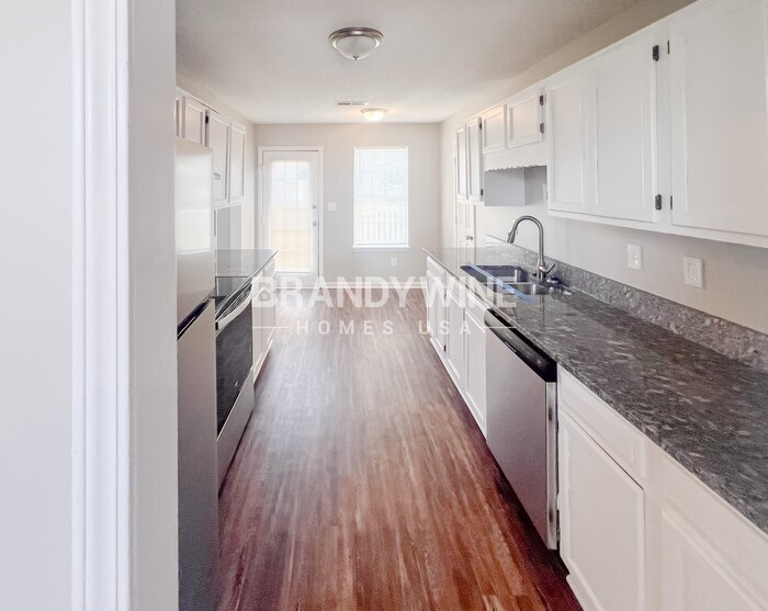 Building Photo - 1570 Smithson Dr