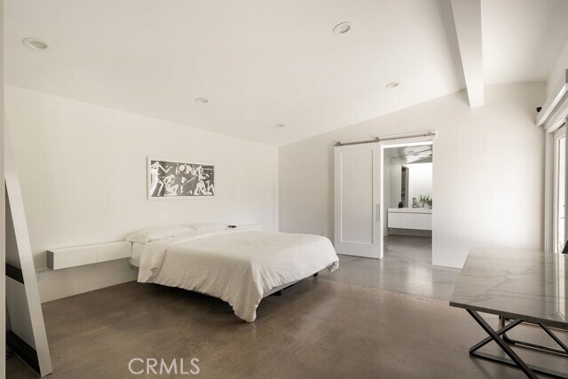 Building Photo - 2015 Irvine Ave