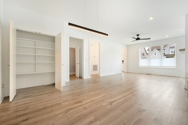 Building Photo - Modern 4 Bedroom and Fenced Yard in Chatham Park Pittsboro!
