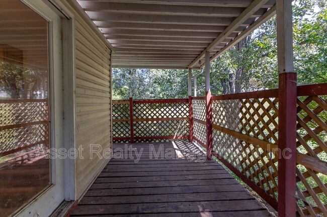 Building Photo - 2139 W Gilbert Ln