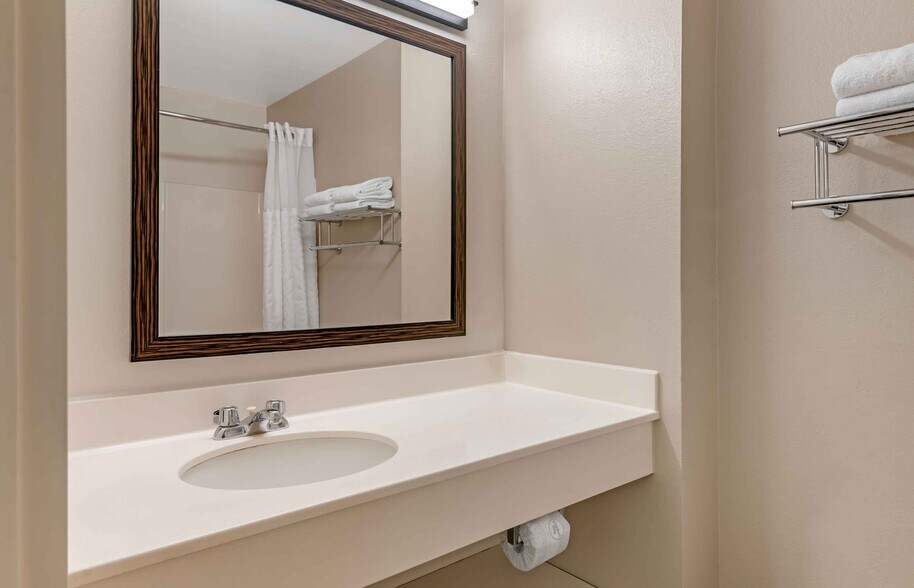 Building Photo - Furnished Studio-Jacksonville - Riverwalk - Convention Center