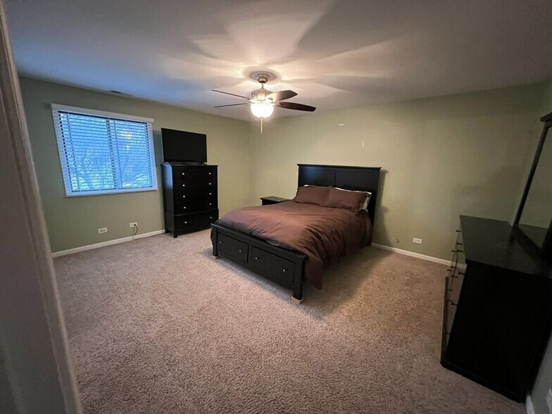 Master Bedroom - 1110 Manchester Ct