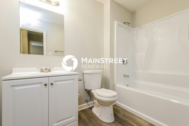 Building Photo - 3 Bedroom Pet-Friendly Home in HIGH POINT,...