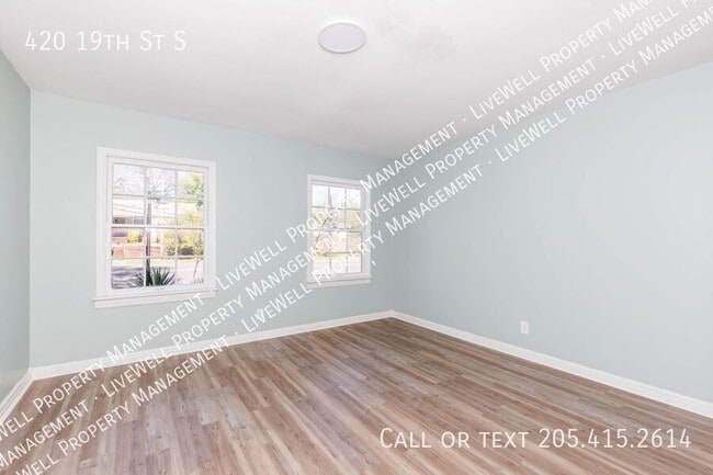 Building Photo - 420 19th St S