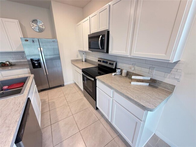 Building Photo - 2354 Tay Wes Dr
