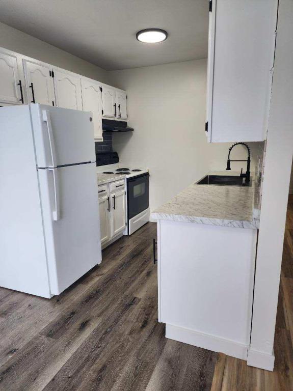 Building Photo - 91-95 Otsego St-Apt E