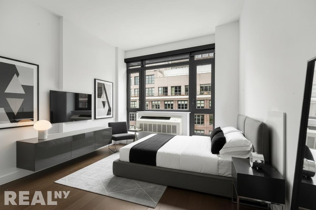 Building Photo - 181 Front St