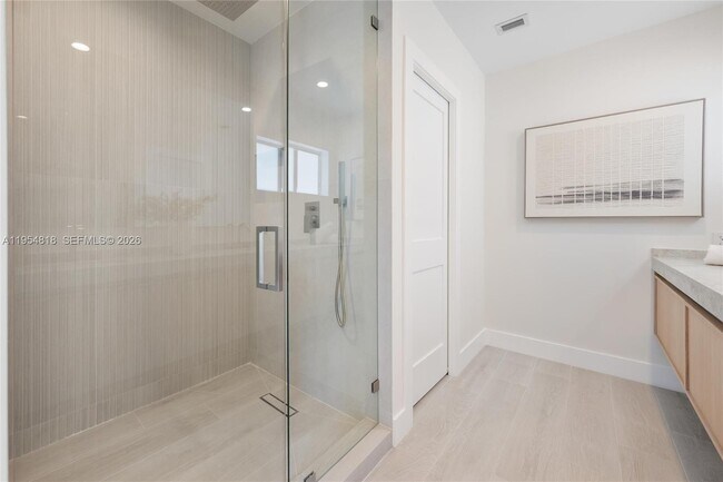 Building Photo - 7460 SW 126th St