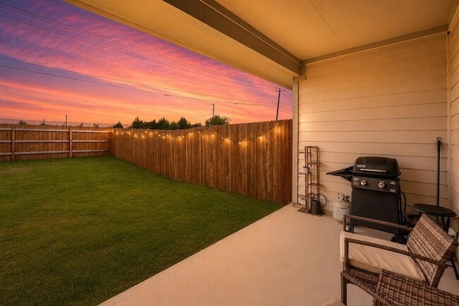 Building Photo - 18517 Cremello Dr