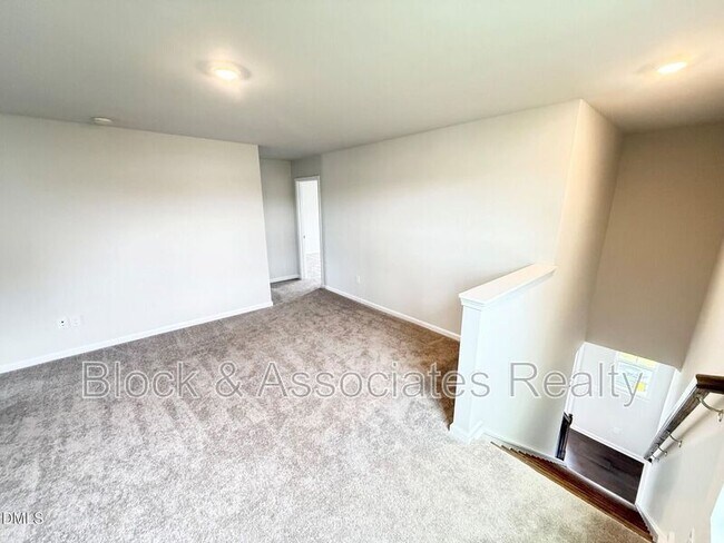Building Photo - 304 Marmalade Sky Ln