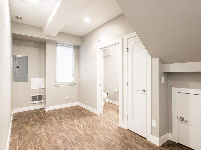 Building Photo - 1819 Boulder St