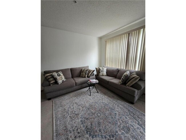 Building Photo - 3912 Everest Ln N