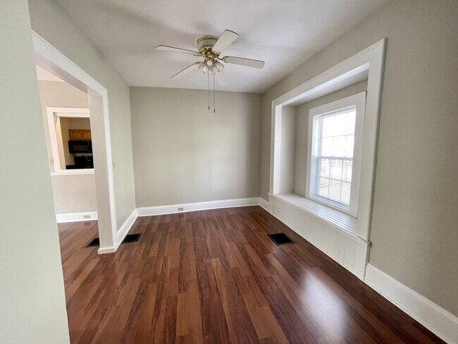 Building Photo - 22 East Ave