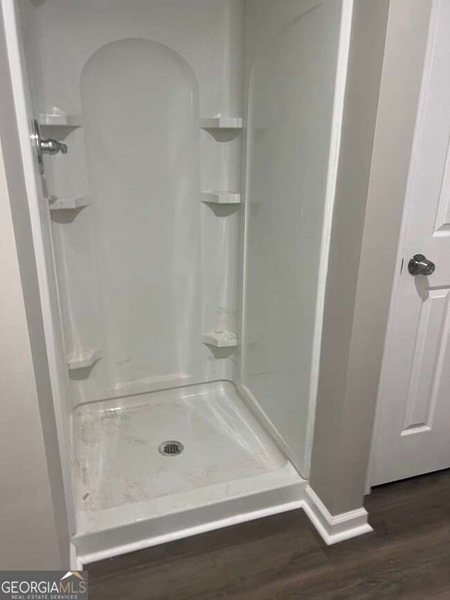 Building Photo - 1996 Chestnut Log Dr